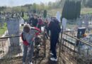Волонтеры и тимуровцы СШ №2 г.п. Кореличи приняли участие в районной акции «Нет забытых могил…»
