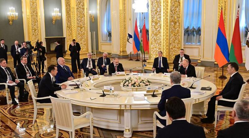 Александр Лукашенко о значении ЕАЭС: не всем в одиночку удалось бы сохранить свой суверенитет