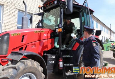 В Кореличском районе весенние полевые работы проходят под контролем сотрудников милиции